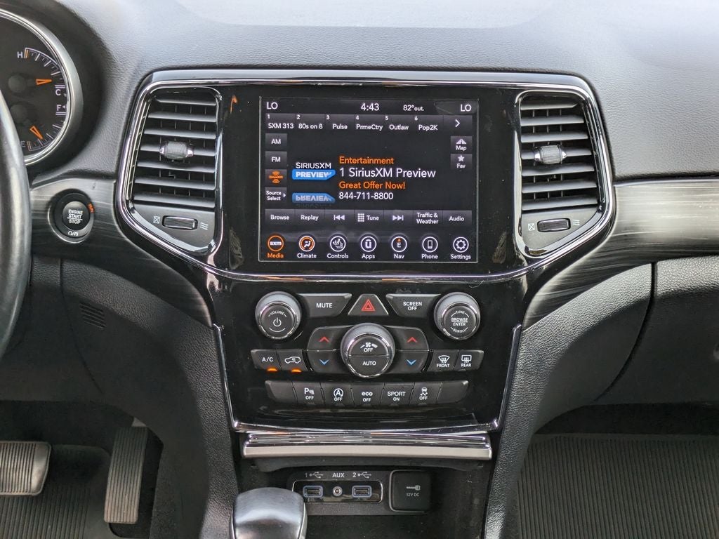 2020 Jeep Grand Cherokee Laredo preferred package & protech Package