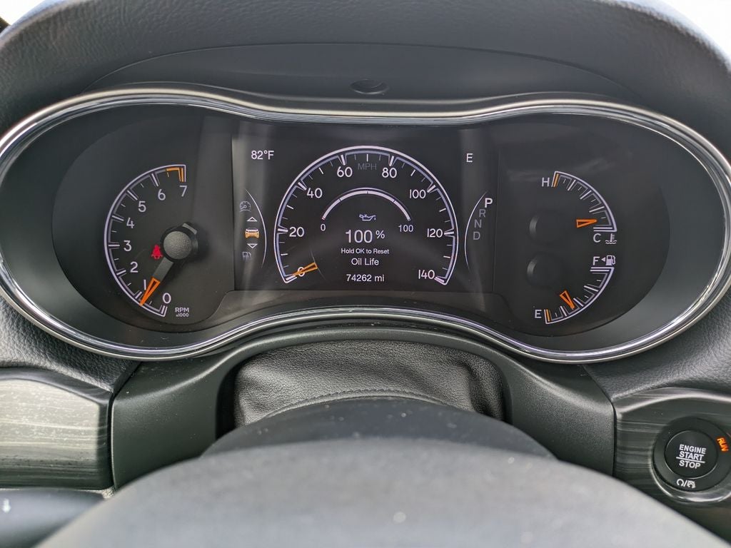 2020 Jeep Grand Cherokee Laredo preferred package & protech Package