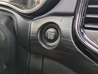 2020 Jeep Grand Cherokee Laredo preferred package & protech Package