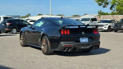 2025 Ford Mustang Dark Horse