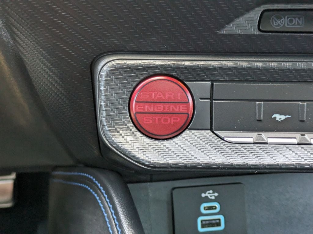 2024 Ford Mustang Dark Horse
