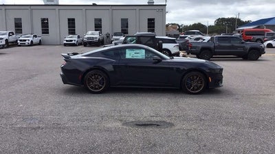 2025 Ford Mustang Dark Horse