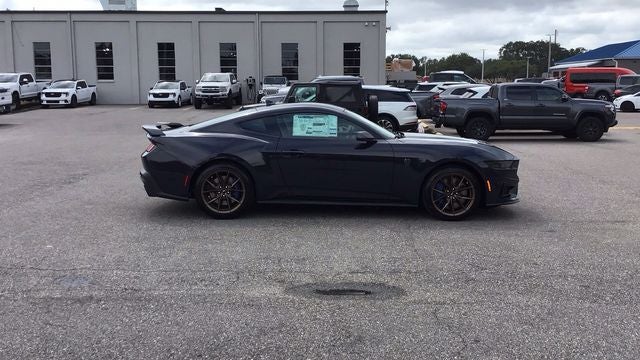 2025 Ford Mustang Dark Horse