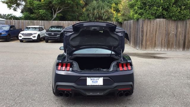 2025 Ford Mustang Dark Horse