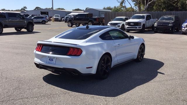 2022 Ford Mustang EcoBoost