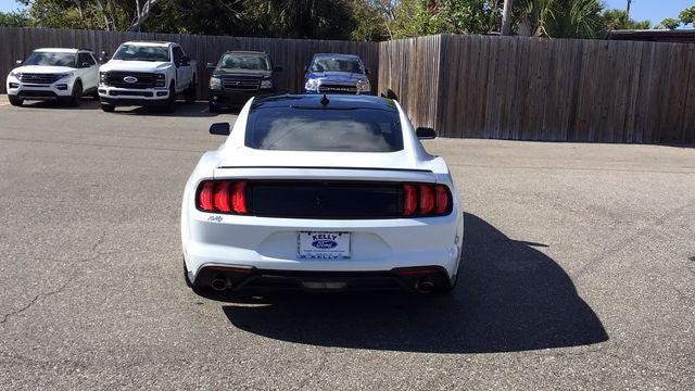 2022 Ford Mustang EcoBoost