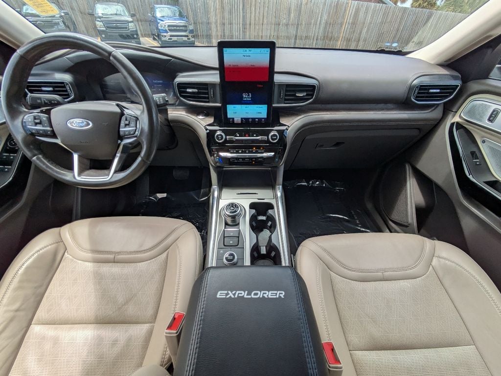 2022 Ford Explorer Platinum