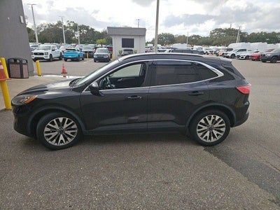 2022 Ford Escape Hybrid Titanium