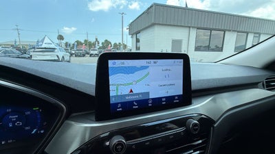 2022 Ford Escape Hybrid Titanium