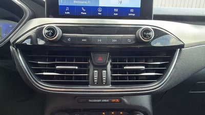 2022 Ford Escape Hybrid Titanium