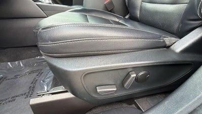 2022 Ford Escape Hybrid Titanium