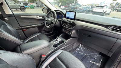 2022 Ford Escape Hybrid Titanium