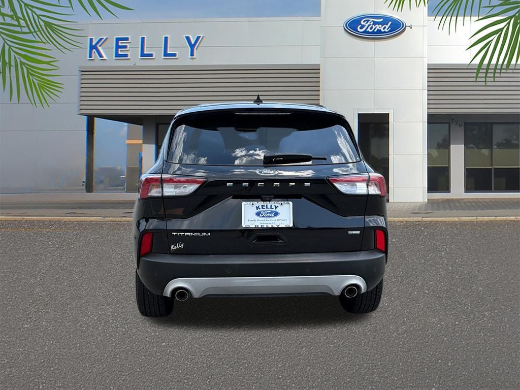 2022 Ford Escape Hybrid Titanium