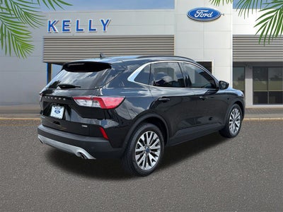 2022 Ford Escape Hybrid Titanium