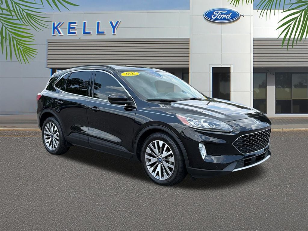 2022 Ford Escape Hybrid Titanium