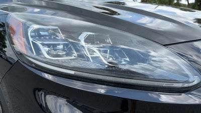 2022 Ford Escape Hybrid Titanium