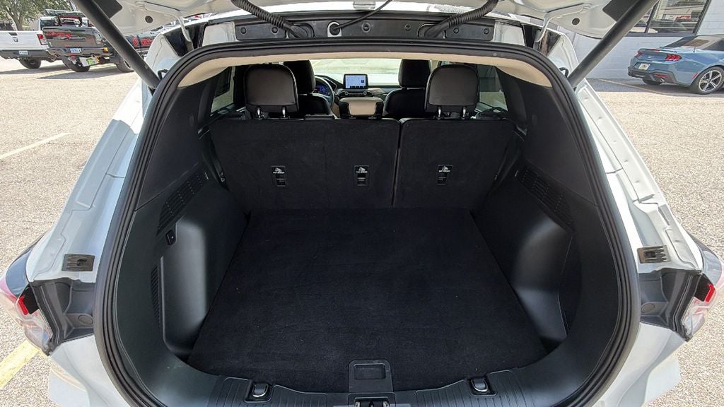 2020 Ford Escape Hybrid Titanium