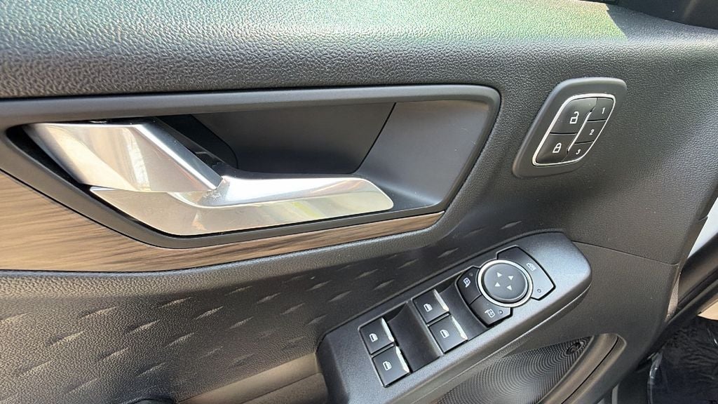 2020 Ford Escape Hybrid Titanium