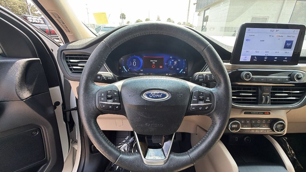 2020 Ford Escape Hybrid Titanium