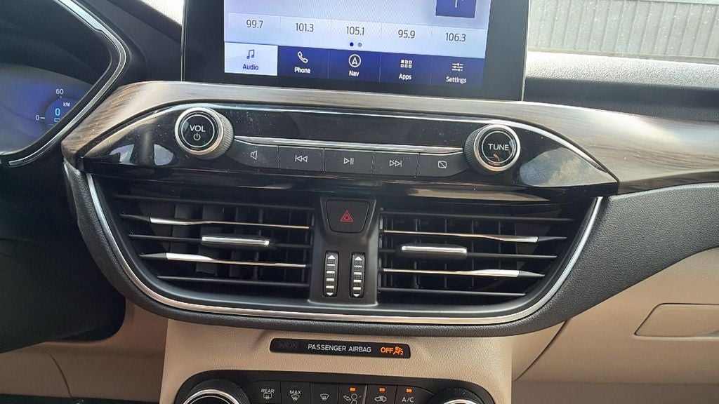 2020 Ford Escape Hybrid Titanium