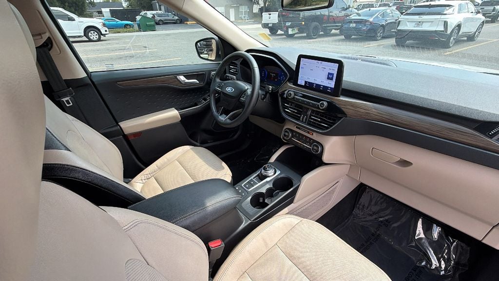 2020 Ford Escape Hybrid Titanium