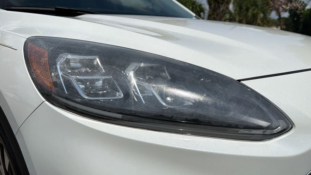 2020 Ford Escape Hybrid Titanium