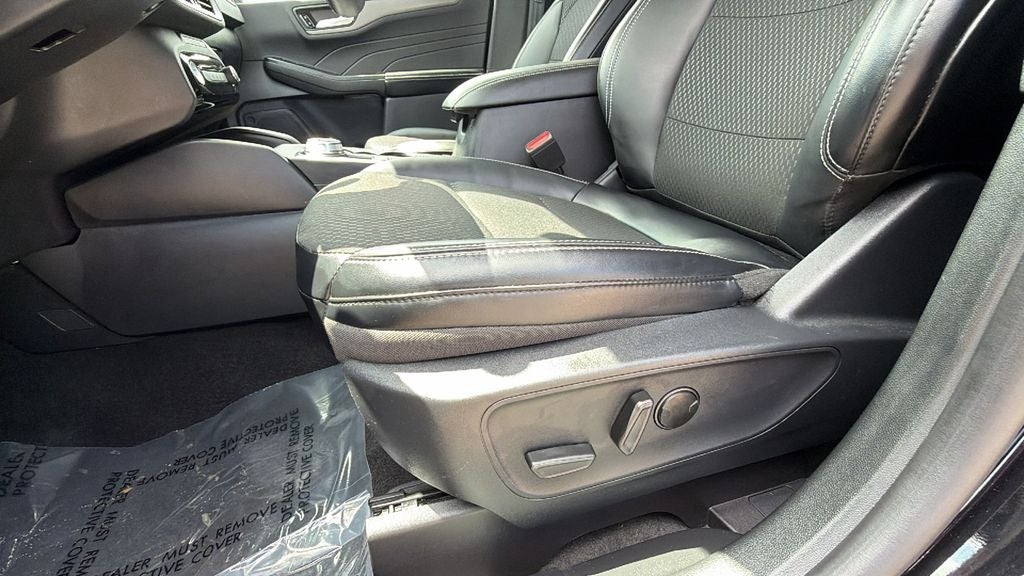 2025 Ford Escape Plug-In Hybrid Base