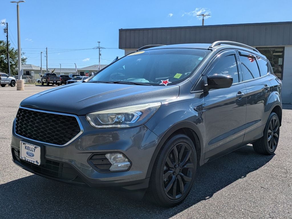 Used 2017 Ford Escape SE with VIN 1FMCU0GD6HUD35516 for sale in Melbourne, FL
