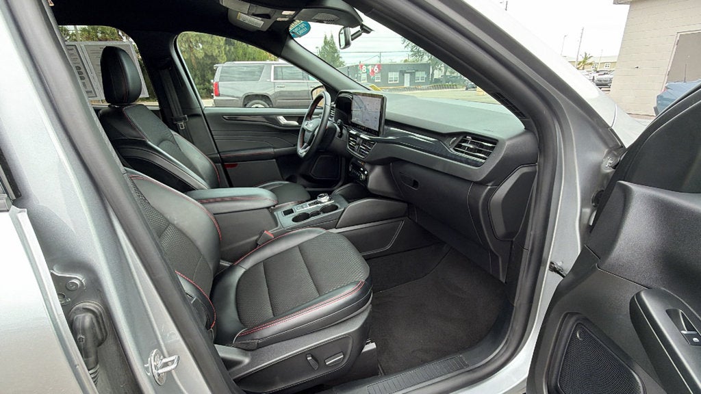 2024 Ford Escape ST-Line Elite
