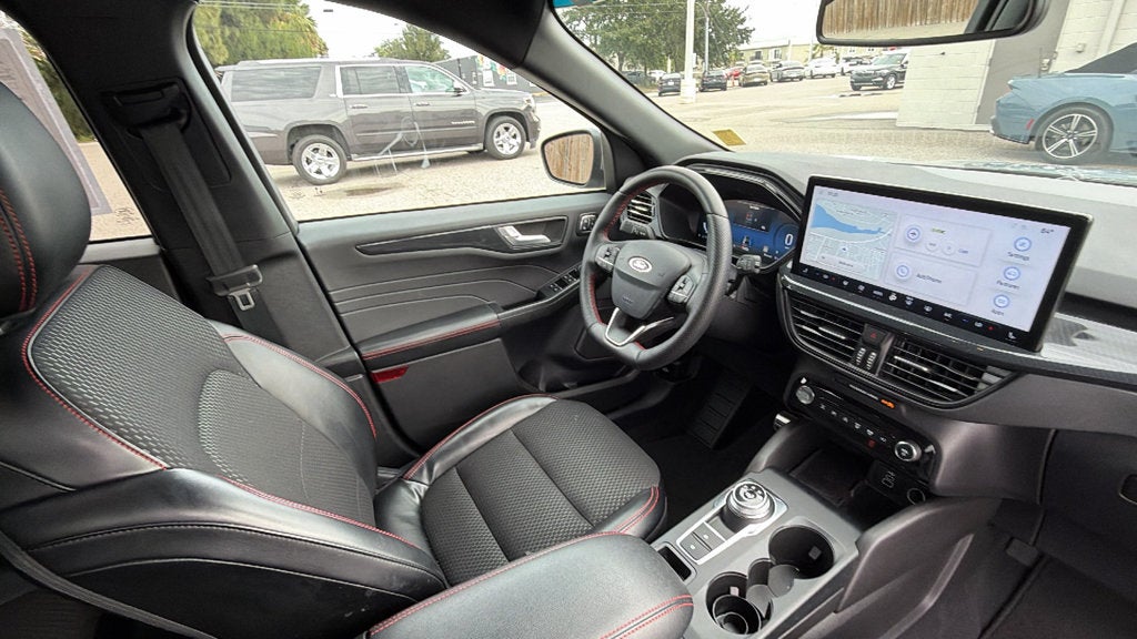 2024 Ford Escape ST-Line Elite