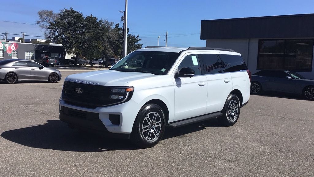 2026 Ford Expedition Active