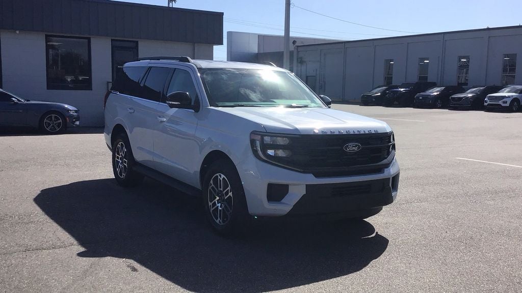 2026 Ford Expedition Active