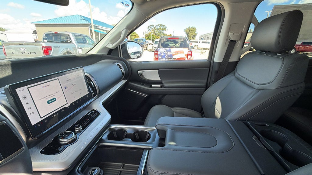 2027 Ford Expedition Active
