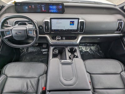 2025 Ford Expedition Platinum