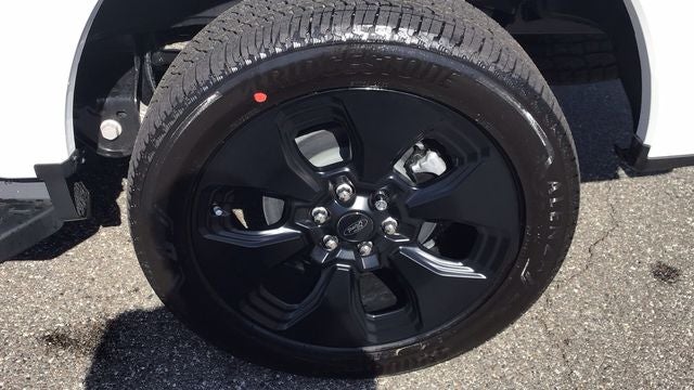 2025 Ford F-150 Lightning Platinum