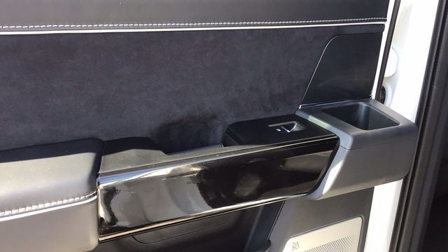 2025 Ford F-150 Lightning Platinum