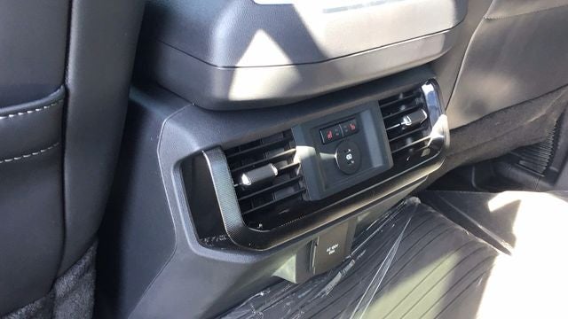 2025 Ford F-150 Lightning Platinum