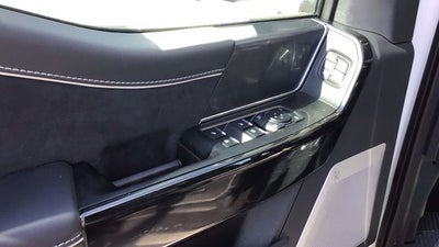 2025 Ford F-150 Lightning Platinum