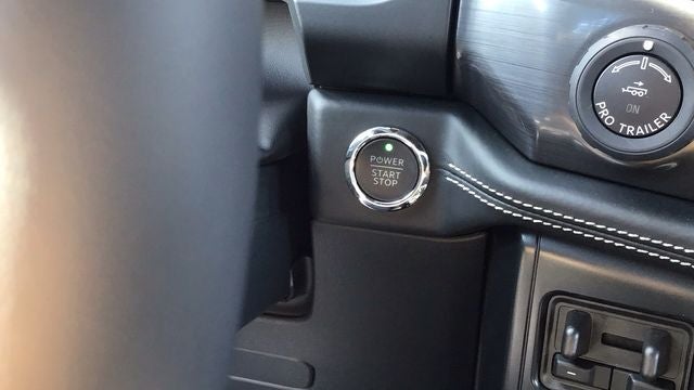 2025 Ford F-150 Lightning Platinum