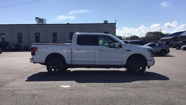 2025 Ford F-150 Lightning Platinum