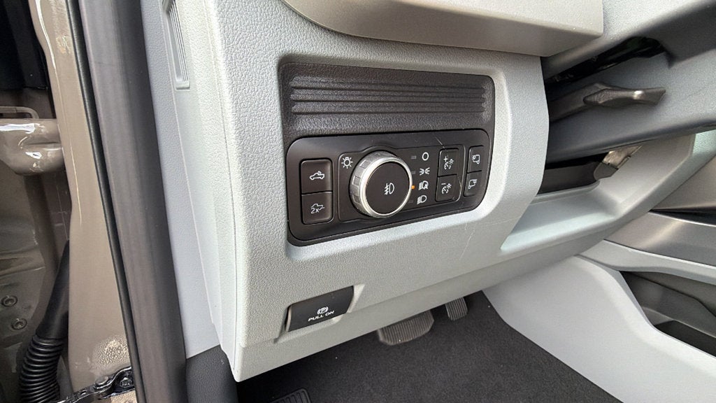 2027 Ford F-250SD XLT