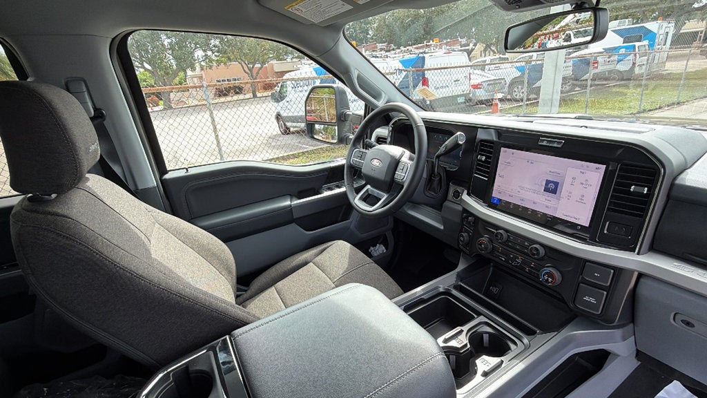 2027 Ford F-250SD XLT