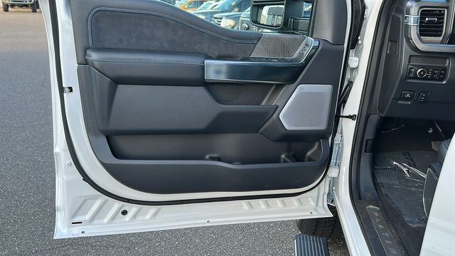 2025 Ford F-250SD Platinum