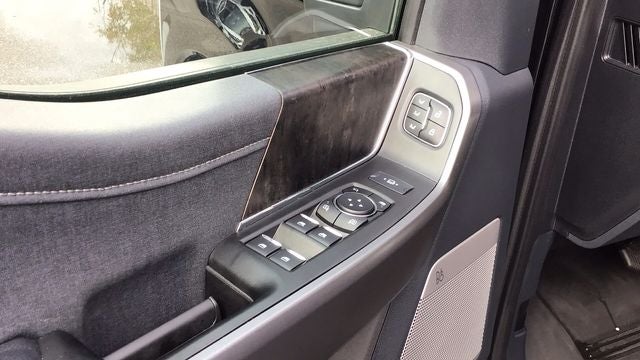 2025 Ford F-350SD Lariat