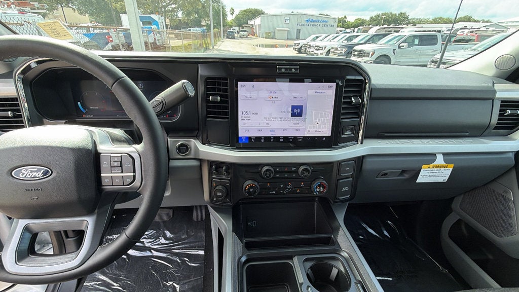 2027 Ford F-350SD XLT