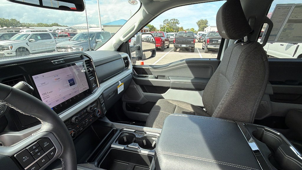 2027 Ford F-350SD XLT