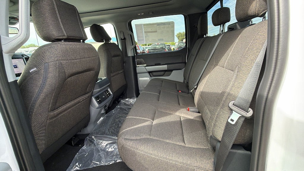 2027 Ford F-350SD XLT