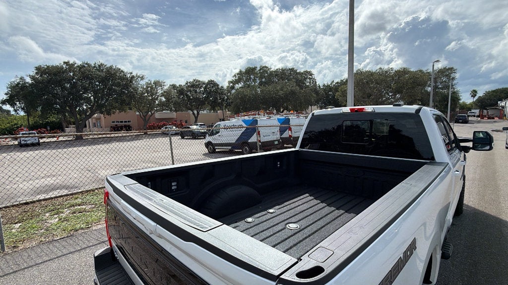 2027 Ford F-350SD Platinum
