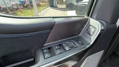 2027 Ford F-350SD Platinum