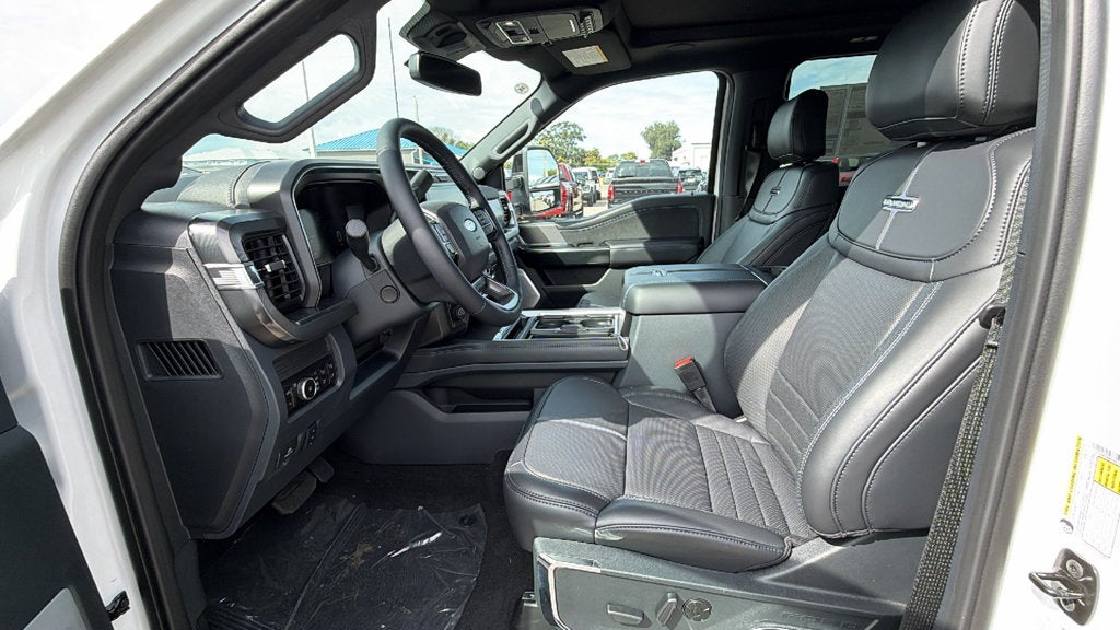 2027 Ford F-350SD Platinum